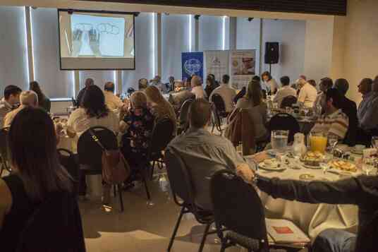 Imagen de Desayuno: Panorama Hotelero Gastronómico 2017 Imagen de Desayuno: Panorama Hotelero Gastronómico 2017