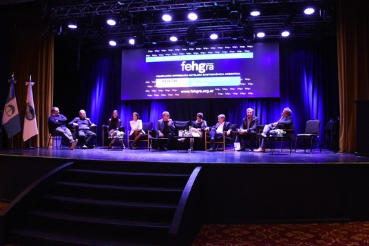 Imagen de Carlos Mellano asumió como vicepresidente de FEHGRA Imagen de Carlos Mellano asumió como vicepresidente de FEHGRA